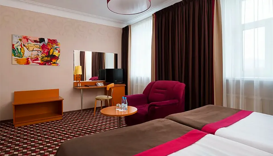 هتل سیتی تل اوکتیابرسکایا سن پترزبورگ